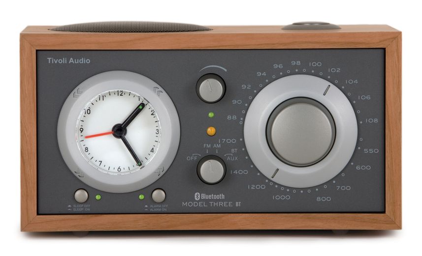 Tivoli Audio Three BT Radiowecker mit Bluetooth Kirsche/taupe